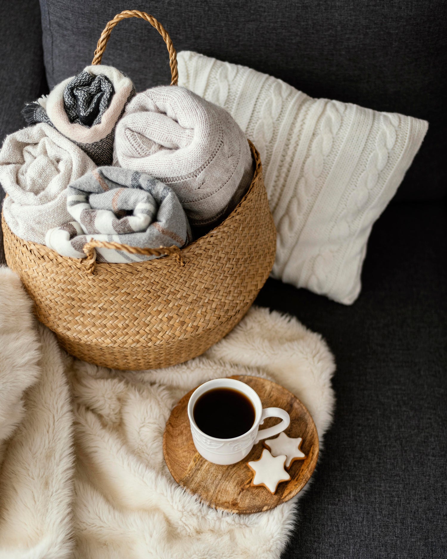 Swaddles & Blankets